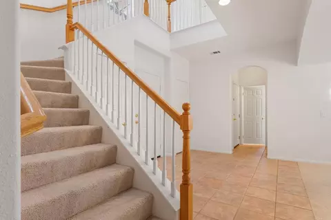 Entry Way - 1577 Whispering Palm Dr, Oceanside, CA 92056 photo 4 of 6