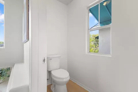 Bath - 1577 Whispering Palm Dr, Oceanside, CA 92056 photo 6 of 6