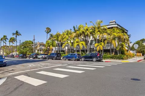 4055 Falcon St #202, San Diego, CA 92103