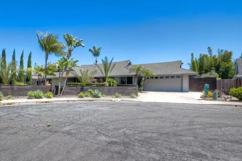 1665 Sandalwood Ln, Carlsbad, CA 92008