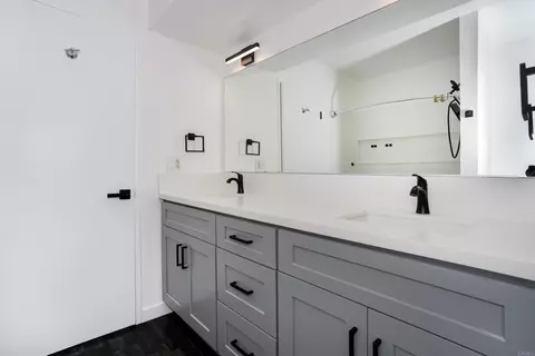 Bath - 5700 Baltimore Dr #16, La Mesa, CA 91942 photo 3 of 3