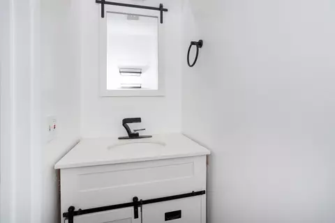 Bath - 5700 Baltimore Dr #16, La Mesa, CA 91942 photo 1 of 3