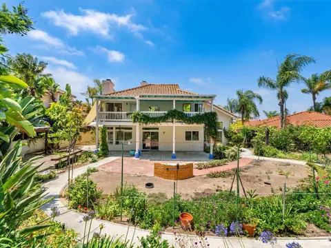 Exterior - 5151 Bella Colina St, Oceanside, CA 92056 photo 10 of 24