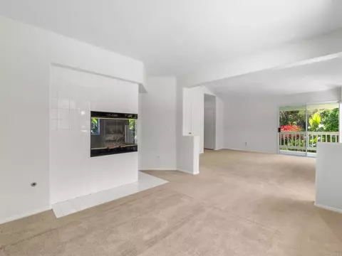 Living - 5151 Bella Colina St, Oceanside, CA 92056 photo 9 of 9