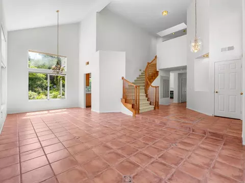 Living - 5151 Bella Colina St, Oceanside, CA 92056 photo 2 of 9