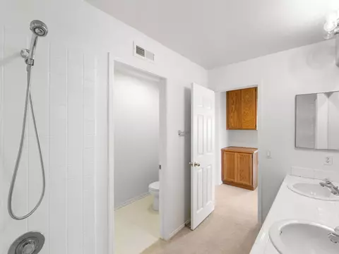 Bath - 5151 Bella Colina St, Oceanside, CA 92056 photo 7 of 7
