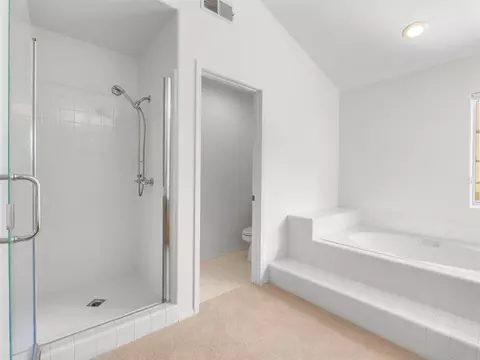Bath - 5151 Bella Colina St, Oceanside, CA 92056 photo 3 of 7