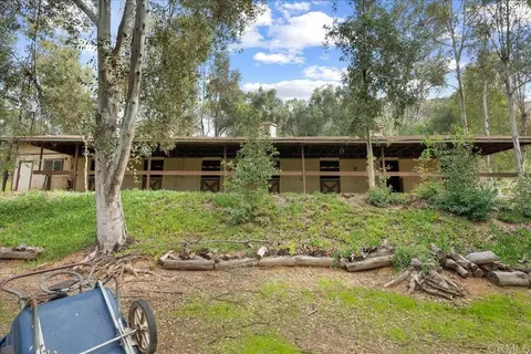 Exterior - 823 Rice Canyon Rd, Fallbrook, CA 92028 photo 7 of 9