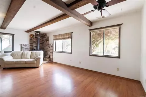Living - 823 Rice Canyon Rd, Fallbrook, CA 92028 photo 2 of 2