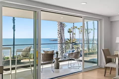 212 S Pacific St, Oceanside, CA 92054