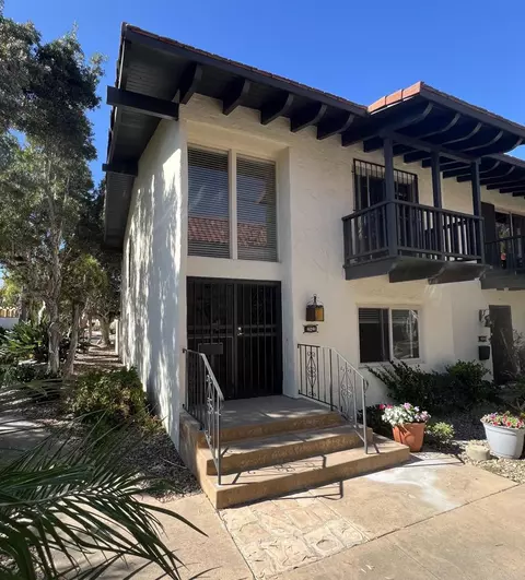 4241 Loma Riviera Ln, San Diego, CA 92110