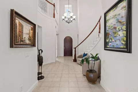 Entry Way - 5544 Papagallo Dr, Oceanside, CA 92057 photo 8 of 15