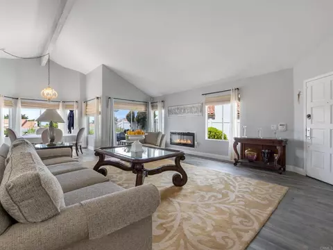 Living - 4540 Cordoba Way, Oceanside, CA 92056 photo 2 of 5