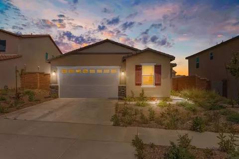 25258 Lost Saddle Ln, Homeland, CA 92548