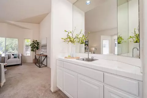 Entry Way - 354 Benevente Dr, Oceanside, CA 92057 photo 2 of 3