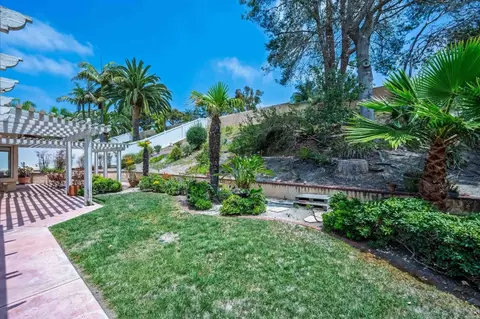 Exterior - 354 Benevente Dr, Oceanside, CA 92057 photo 2 of 7