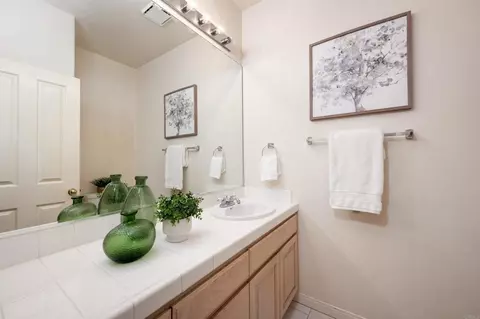 Bath - 354 Benevente Dr, Oceanside, CA 92057 photo 1 of 4