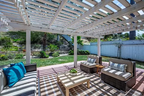 Exterior - 354 Benevente Dr, Oceanside, CA 92057 photo 3 of 7