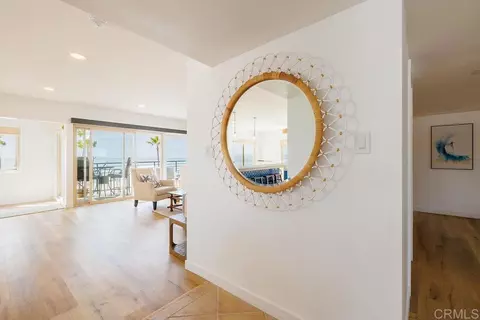 Entry Way - 1202 N Pacific St #402A, Oceanside, CA 92054 photo 1 of 2