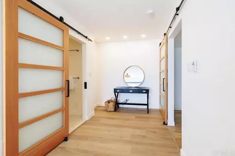 Entry Way - 1202 N Pacific St #402A, Oceanside, CA 92054 photo 2 of 2