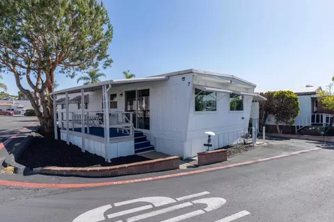 1515 Capalina Rd #7, San Marcos, CA 92069