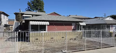 7410 Vineland Ave, Sun Valley, CA 91352