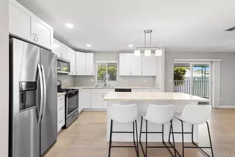 525 W El Norte Pkwy #SPC 206, Escondido, CA 92026
