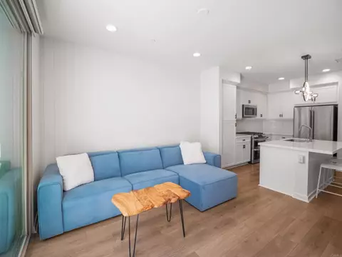 Living - 340 Millstream Ct, Santee, CA 92071 photo 3 of 5
