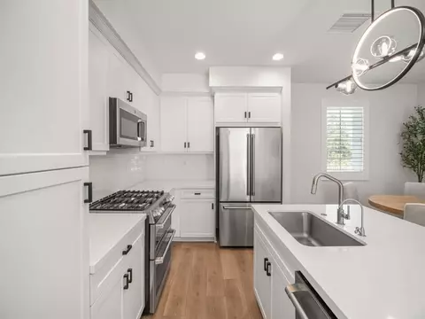 Kitchen - 340 Millstream Ct, Santee, CA 92071 photo 6 of 6