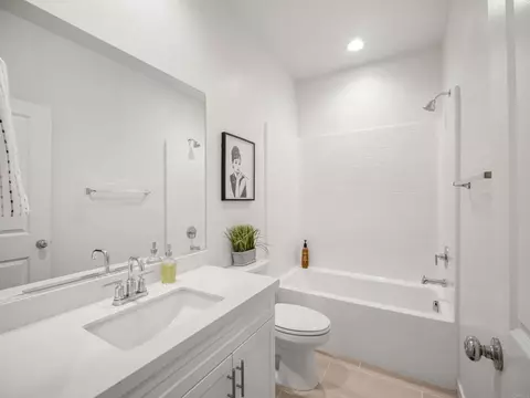 Bath - 340 Millstream Ct, Santee, CA 92071 photo 2 of 3