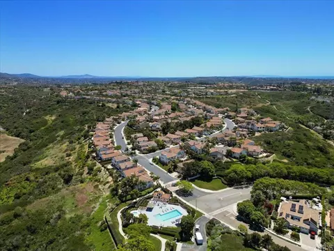 View/Area - 1608 Sapphire Dr, Carlsbad, CA 92011 photo 2 of 7