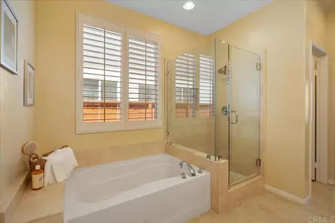 Bath - 1608 Sapphire Dr, Carlsbad, CA 92011 photo 2 of 3