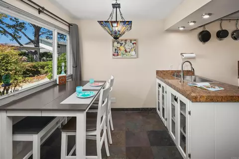 Dining - 634 E Solana Cir, Solana Beach, CA 92075 photo 1 of 2