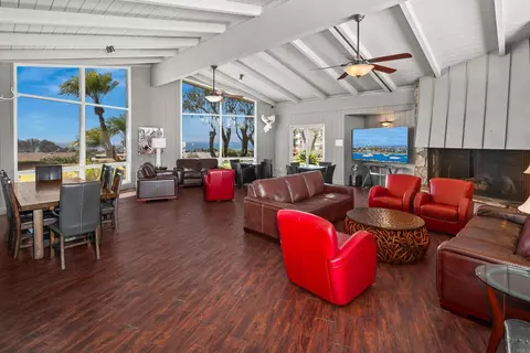 Living - 634 E Solana Cir, Solana Beach, CA 92075 photo 5 of 5