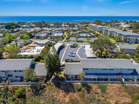 View/Area - 634 E Solana Cir, Solana Beach, CA 92075 photo 4 of 6