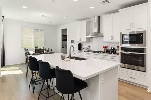 Kitchen - 32257 Jeter Ln, Menifee, CA 92584 photo 1 of 6