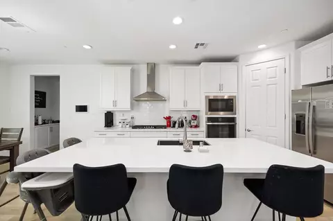 Kitchen - 32257 Jeter Ln, Menifee, CA 92584 photo 2 of 6