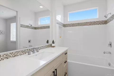 Bath - 2511 State St, Carlsbad, CA 92008 photo 3 of 5