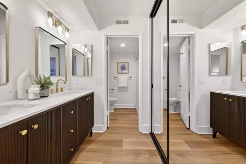 Bath - 3143 Avenida Olmeda, Carlsbad, CA 92009 photo 6 of 7