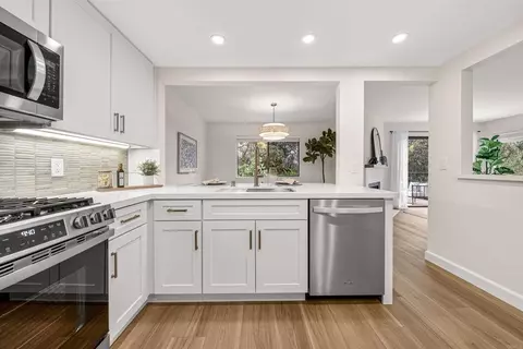Kitchen - 3143 Avenida Olmeda, Carlsbad, CA 92009 photo 2 of 6