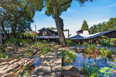 24167 Wildwood Glen Ln, Alpine, CA 91901