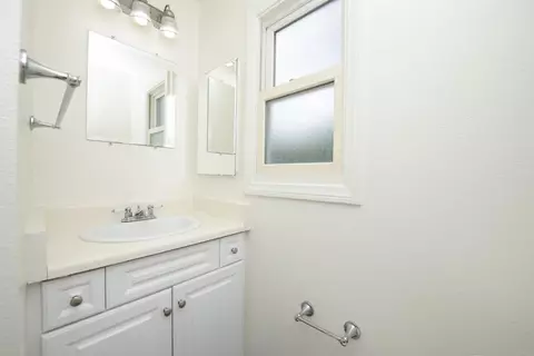 Bath - 405 N Juniper St, Escondido, CA 92025 photo 1 of 2