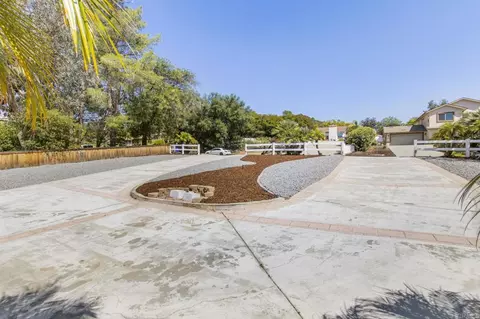 Exterior - 16252 Swartz Canyon Rd, Ramona, CA 92065 photo 4 of 20