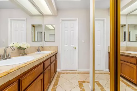 Entry Way - 16252 Swartz Canyon Rd, Ramona, CA 92065 photo 5 of 6