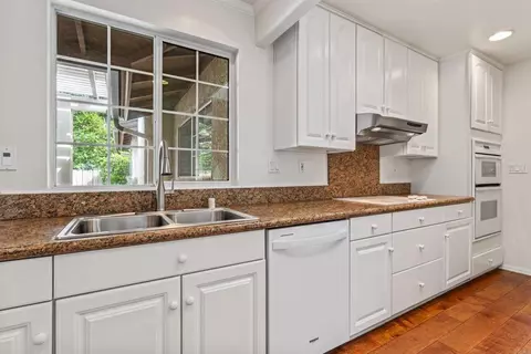 Kitchen - 151 E Palm Lane Dr, Redlands, CA 92373 photo 1 of 2