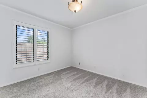 Bedroom - 151 E Palm Lane Dr, Redlands, CA 92373 photo 3 of 3