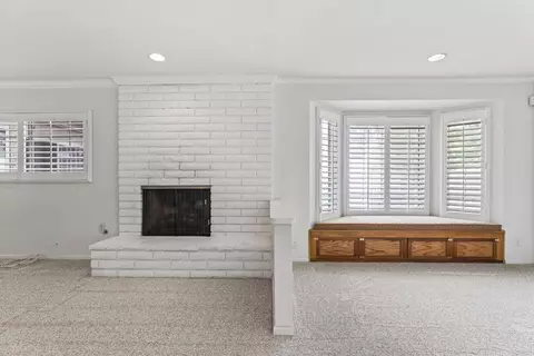 Living - 151 E Palm Lane Dr, Redlands, CA 92373 photo 10 of 10