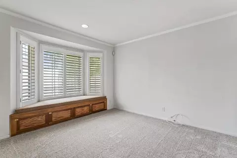 Living - 151 E Palm Lane Dr, Redlands, CA 92373 photo 4 of 10