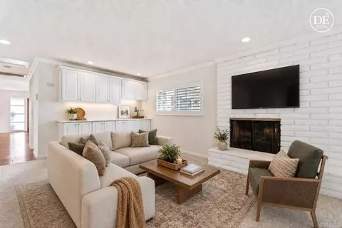 Living - 151 E Palm Lane Dr, Redlands, CA 92373 photo 7 of 10