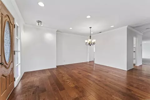 Living - 151 E Palm Lane Dr, Redlands, CA 92373 photo 1 of 10